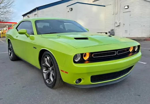2017 Dodge Challenger SXT