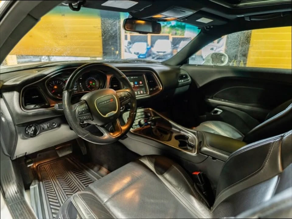 2017 Dodge Challenger 3rd Gen - Image 17 of 20