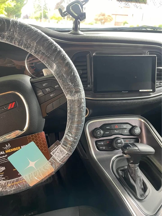 2017 Dodge Challenger 3rd Gen - Image 10 of 12