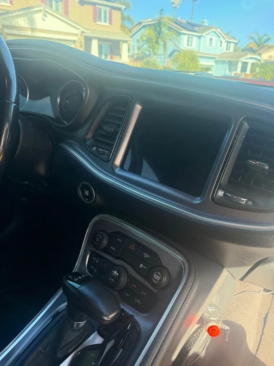 2017 Dodge Challenger 3rd Gen - Image 6 of 9