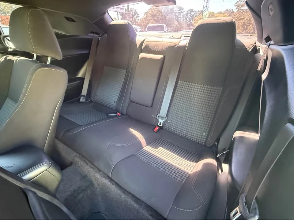 2017 Dodge Challenger 3rd Gen - Image 15 of 20