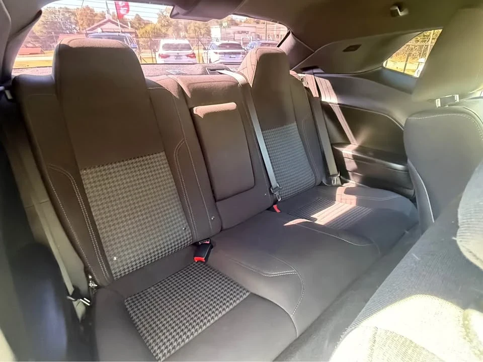 2017 Dodge Challenger 3rd Gen - Image 16 of 20