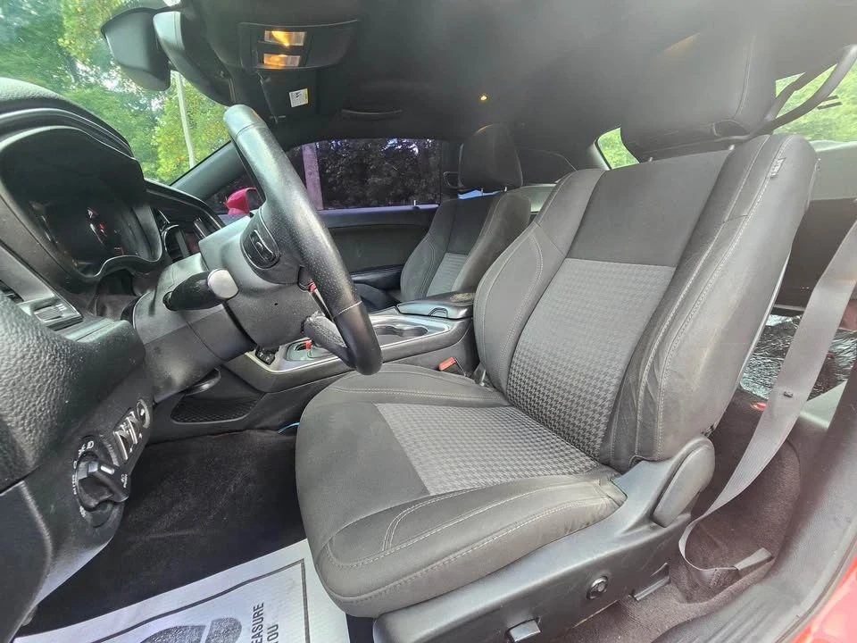 2017 Dodge Challenger 3rd Gen - Image 7 of 10