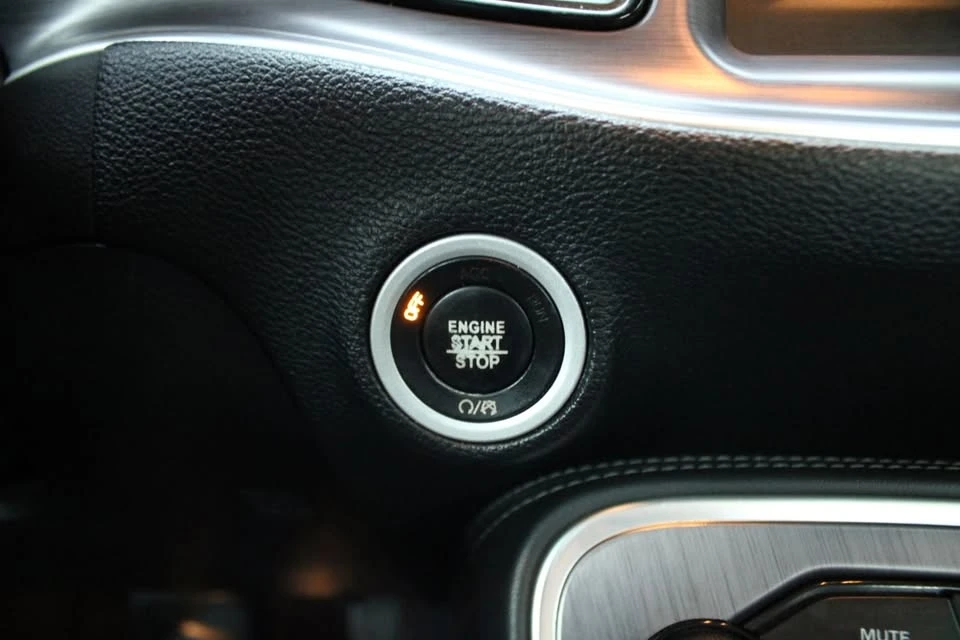 2017 Dodge Challenger 3rd Gen - Image 8 of 18