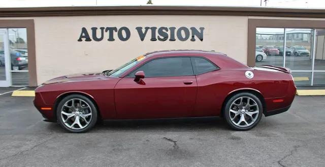 2017 Dodge Challenger SXT Coupe