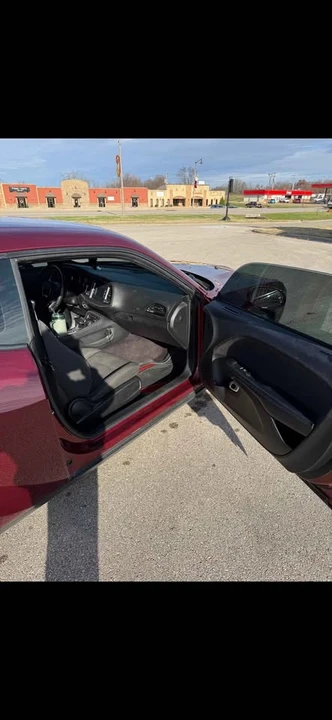 2017 Dodge Challenger 3rd Gen - Image 11 of 15