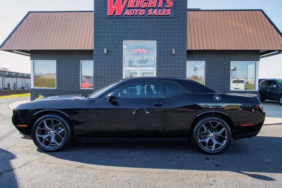 2017 Dodge Challenger 3rd Gen - Image 2 of 9