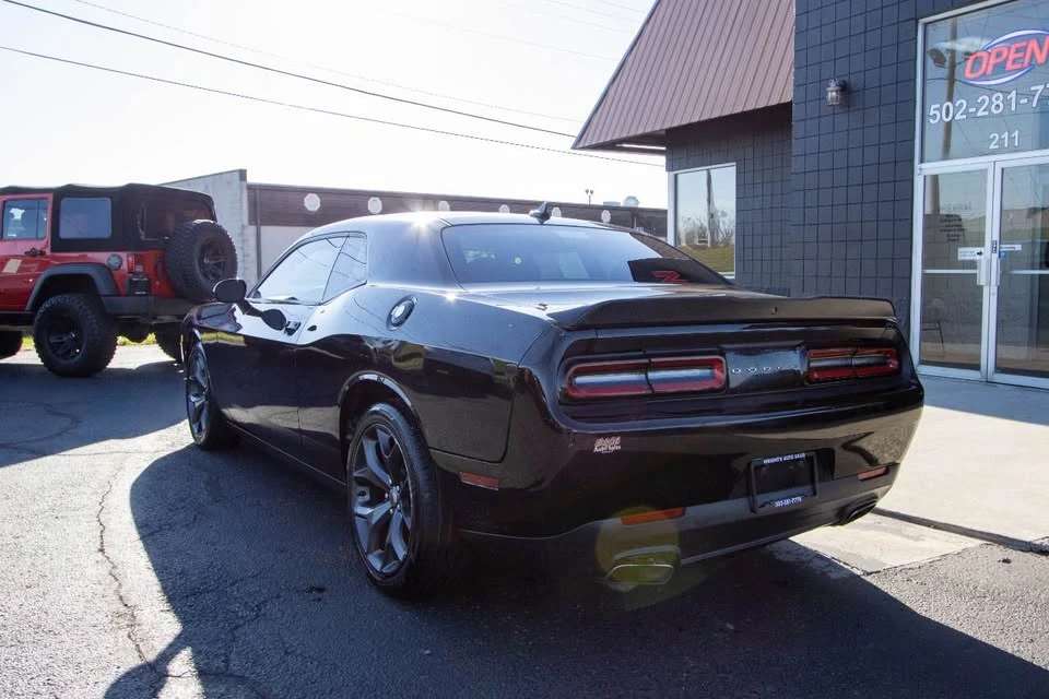 2017 Dodge Challenger 3rd Gen - Image 5 of 9