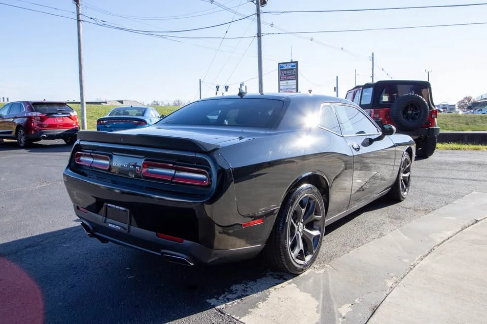 2017 Dodge Challenger 3rd Gen - Image 4 of 9