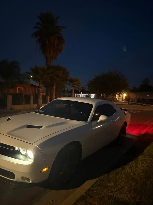 2017 Dodge Challenger 3rd Gen - Image 5 of 9