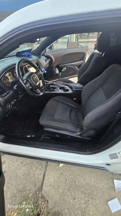 2017 Dodge Challenger 3rd Gen - Image 13 of 15