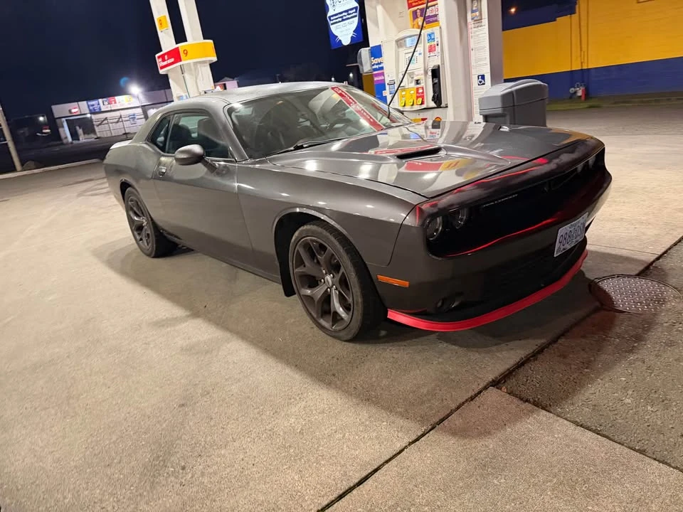2017 Dodge Challenger 3rd Gen - Image 6 of 15