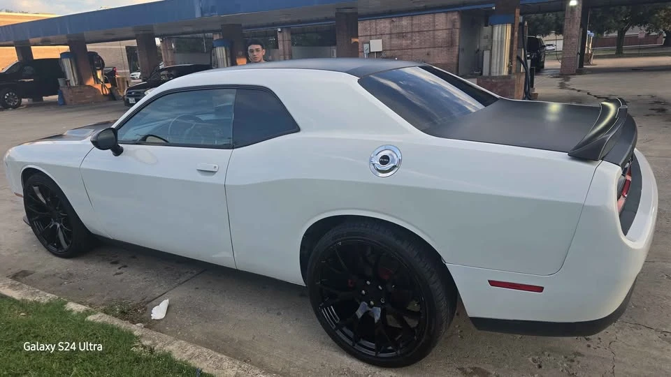 2017 Dodge Challenger 3rd Gen - Image 7 of 15