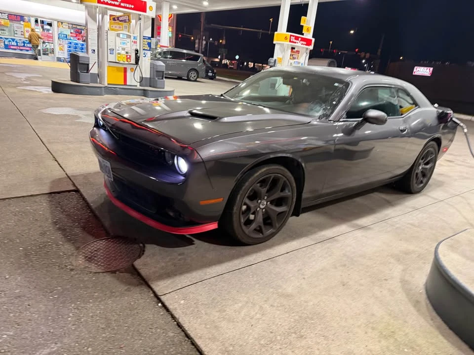 2017 Dodge Challenger 3rd Gen - Image 8 of 15