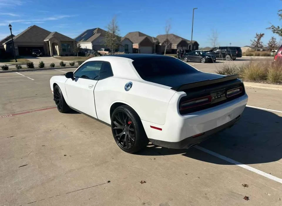 2017 Dodge Challenger 3rd Gen - Image 3 of 15