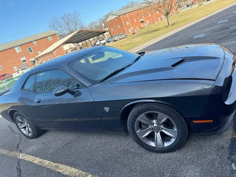 2017 Dodge Challenger SXT Coupe