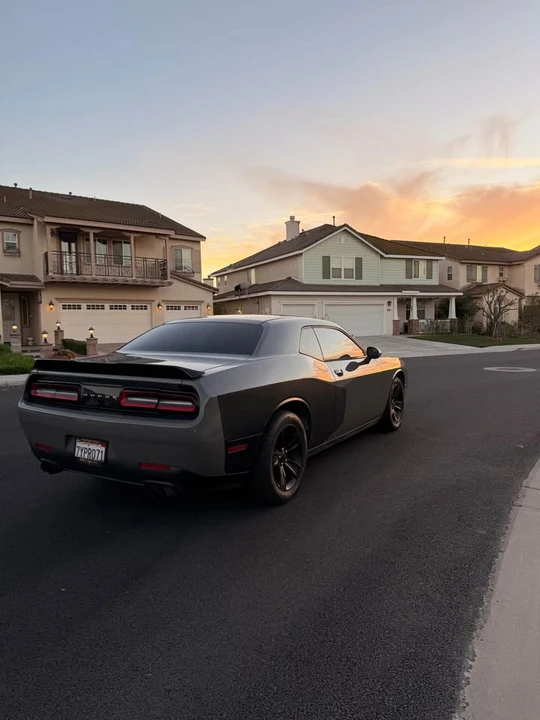 2017 Dodge Challenger 3rd Gen - Image 5 of 11