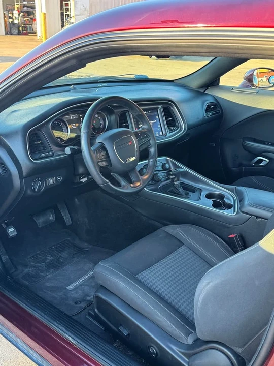 2017 Dodge Challenger 3rd Gen - Image 11 of 15