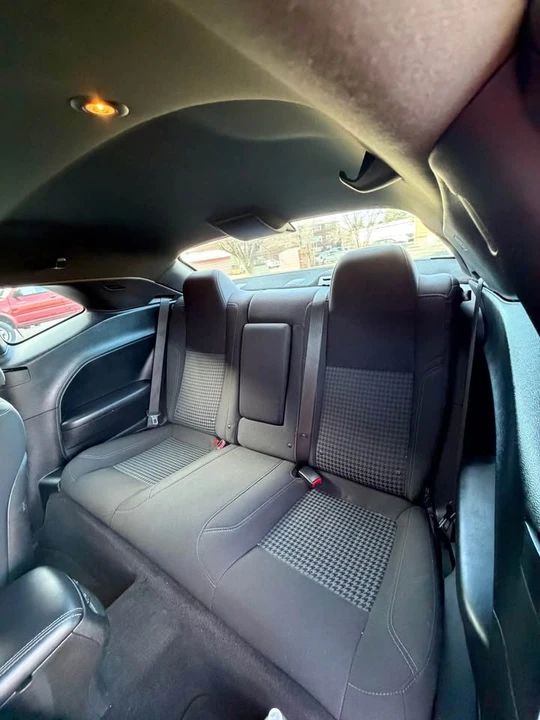 2017 Dodge Challenger 3rd Gen - Image 10 of 17