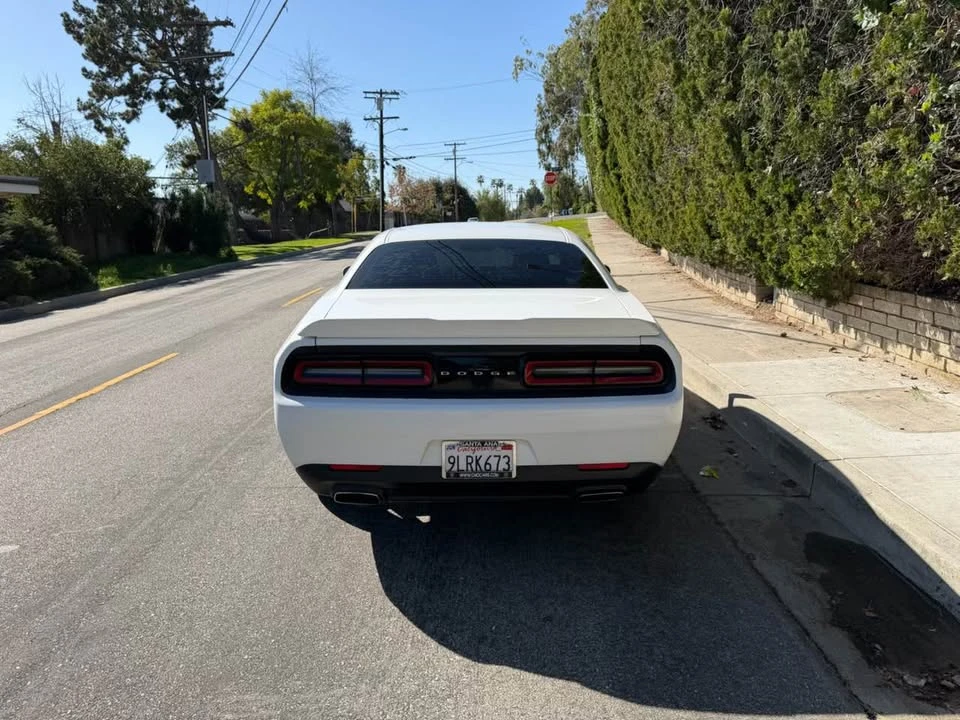 2017 Dodge Challenger 3rd Gen - Image 5 of 9