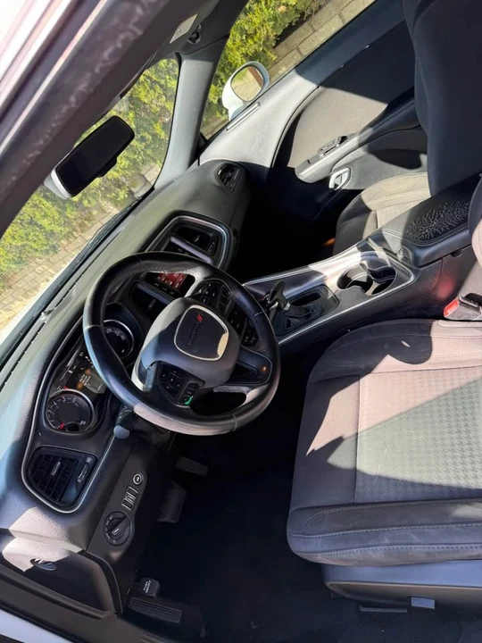 2017 Dodge Challenger 3rd Gen - Image 7 of 9