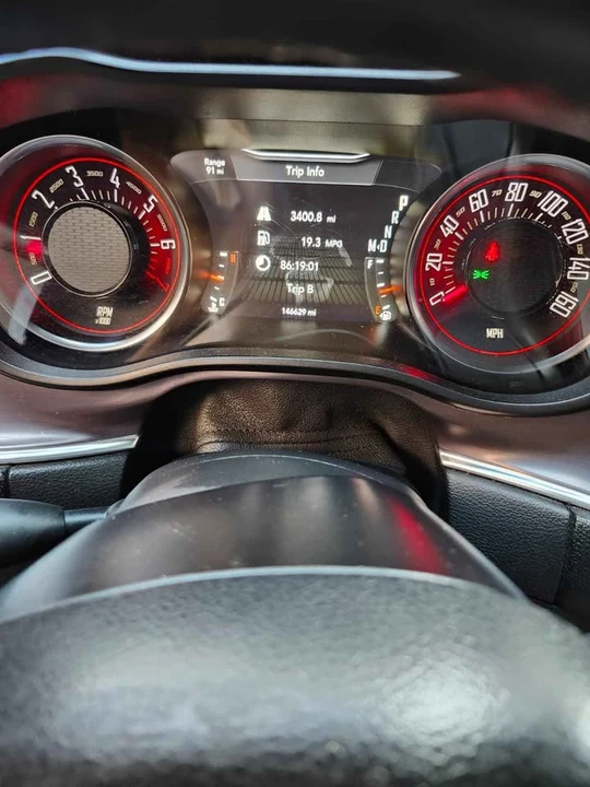 2017 Dodge Challenger 3rd Gen - Image 10 of 11