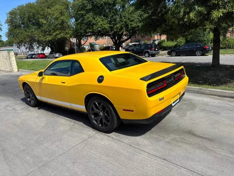 2017 Dodge Challenger 3rd Gen - Image 7 of 15