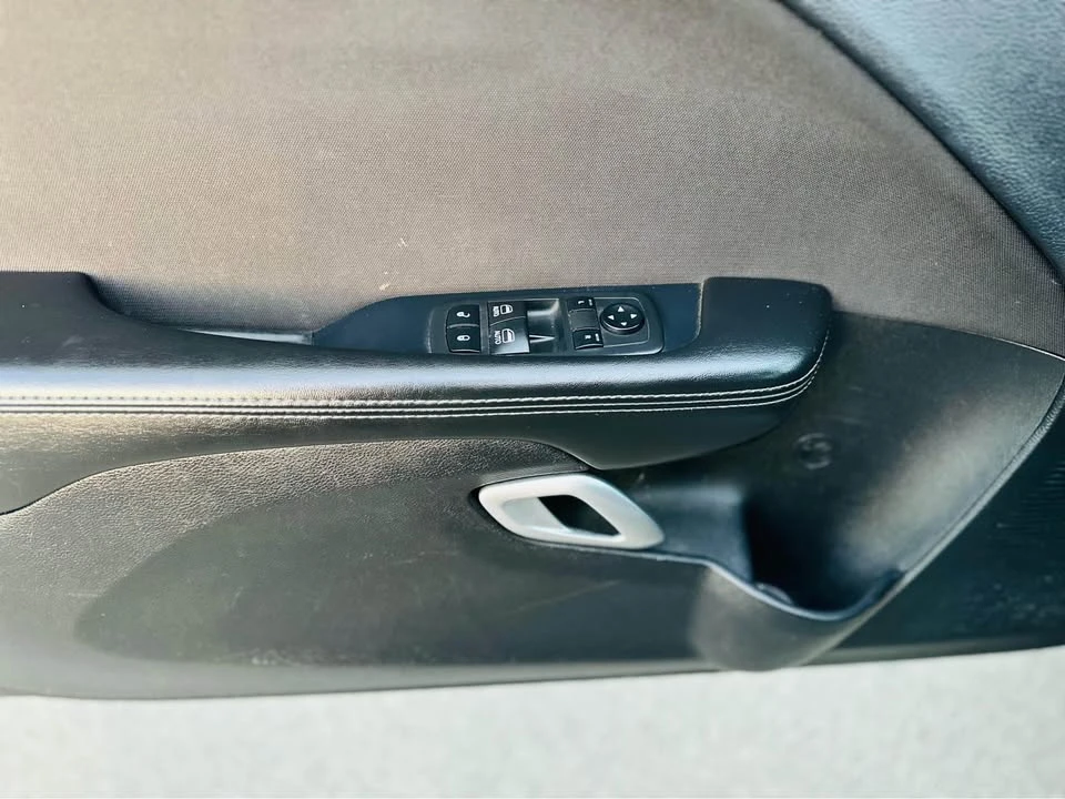 2017 Dodge Challenger 3rd Gen - Image 17 of 19