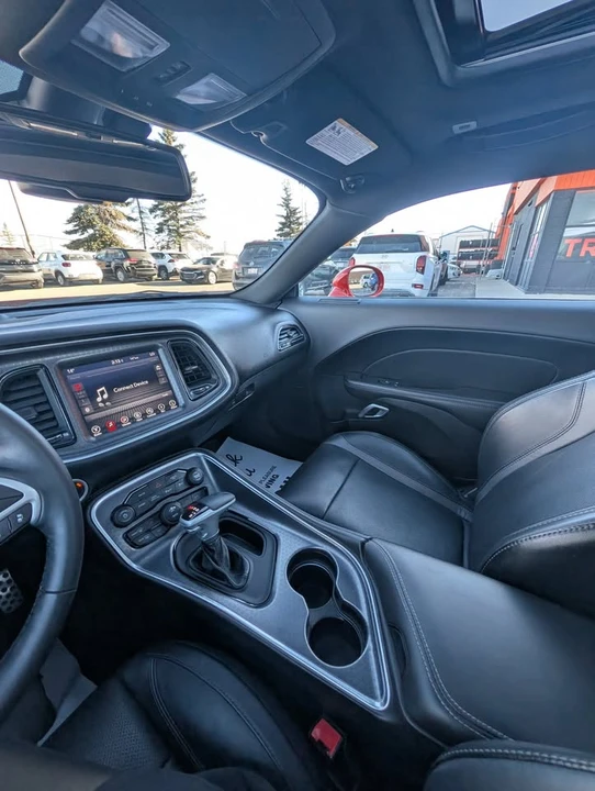 2017 Dodge Challenger 3rd Gen - Image 5 of 11
