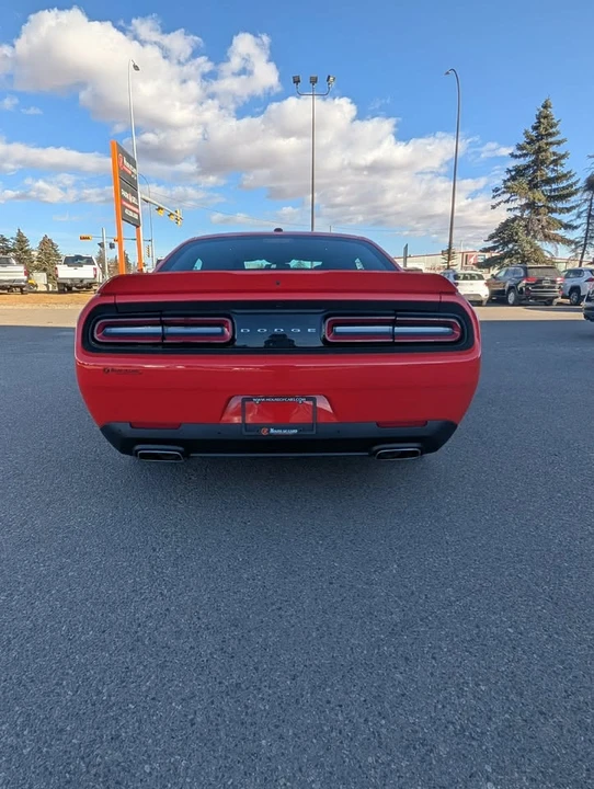 2017 Dodge Challenger 3rd Gen - Image 9 of 11