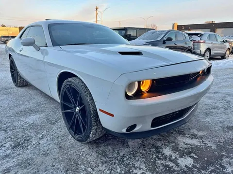 2017 Dodge Challenger SXT Plus