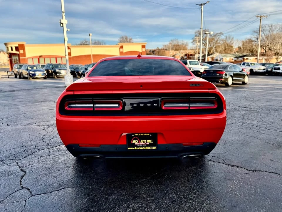 2017 Dodge Challenger 3rd Gen - Image 4 of 15