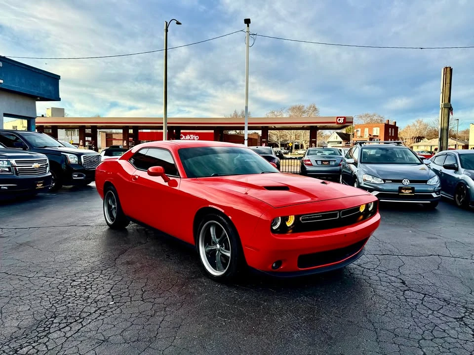 2017 Dodge Challenger 3rd Gen - Image 8 of 15