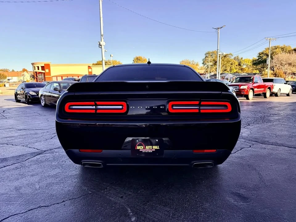 2017 Dodge Challenger 3rd Gen - Image 4 of 12
