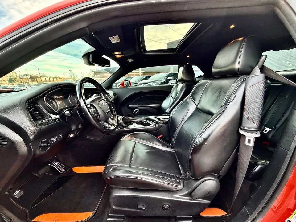 2017 Dodge Challenger 3rd Gen - Image 10 of 15