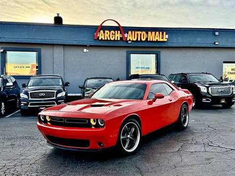 2017 Dodge Challenger SXT Plus