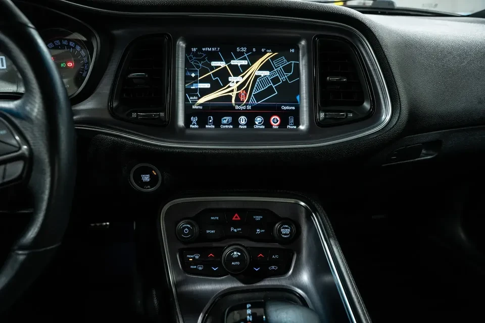2017 Dodge Challenger 3rd Gen - Image 7 of 13