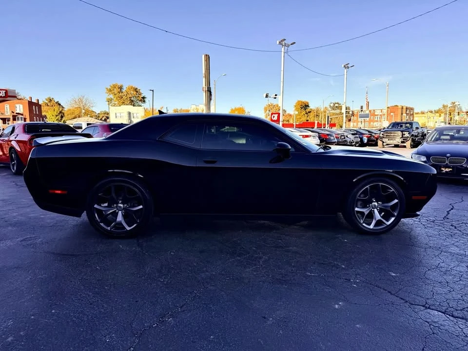 2017 Dodge Challenger 3rd Gen - Image 6 of 12