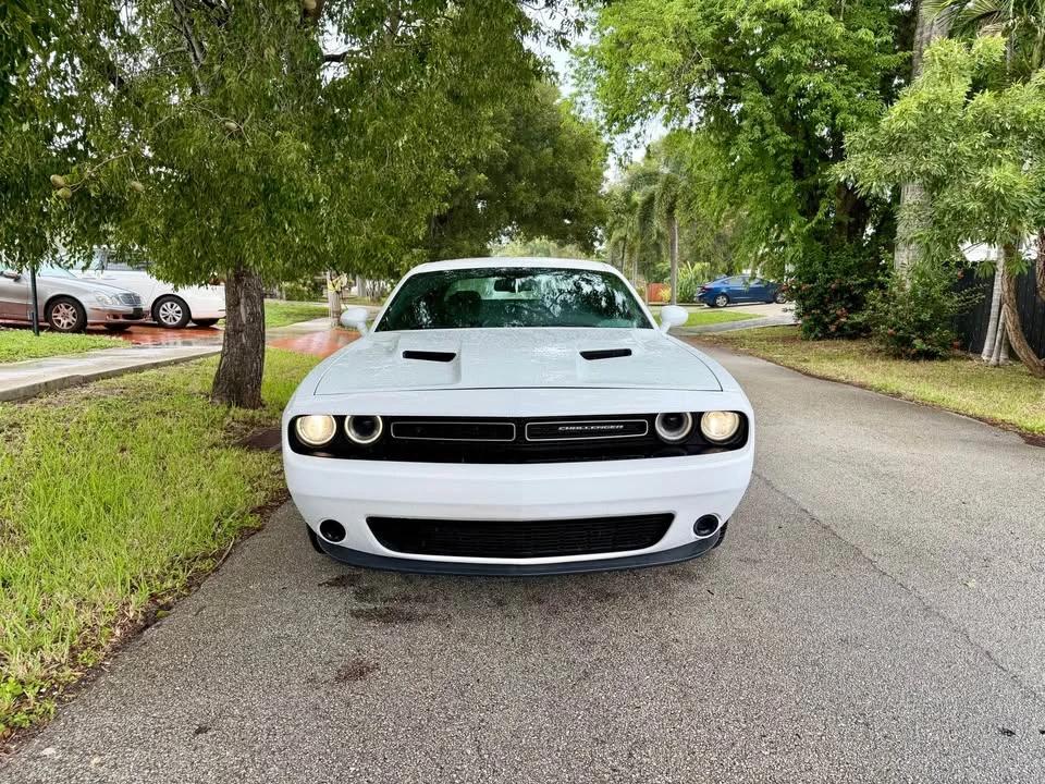 2017 Dodge Challenger 3rd Gen - Image 10 of 12