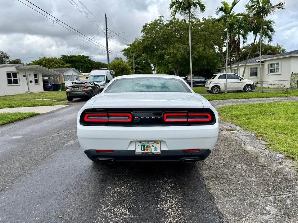2017 Dodge Challenger 3rd Gen - Image 6 of 12
