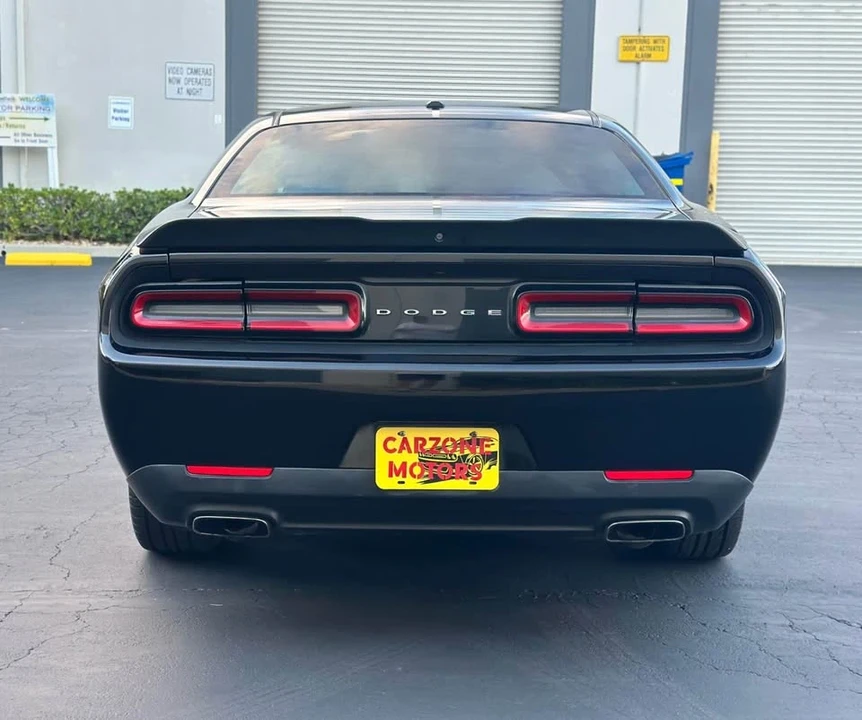 2017 Dodge Challenger 3rd Gen - Image 5 of 15