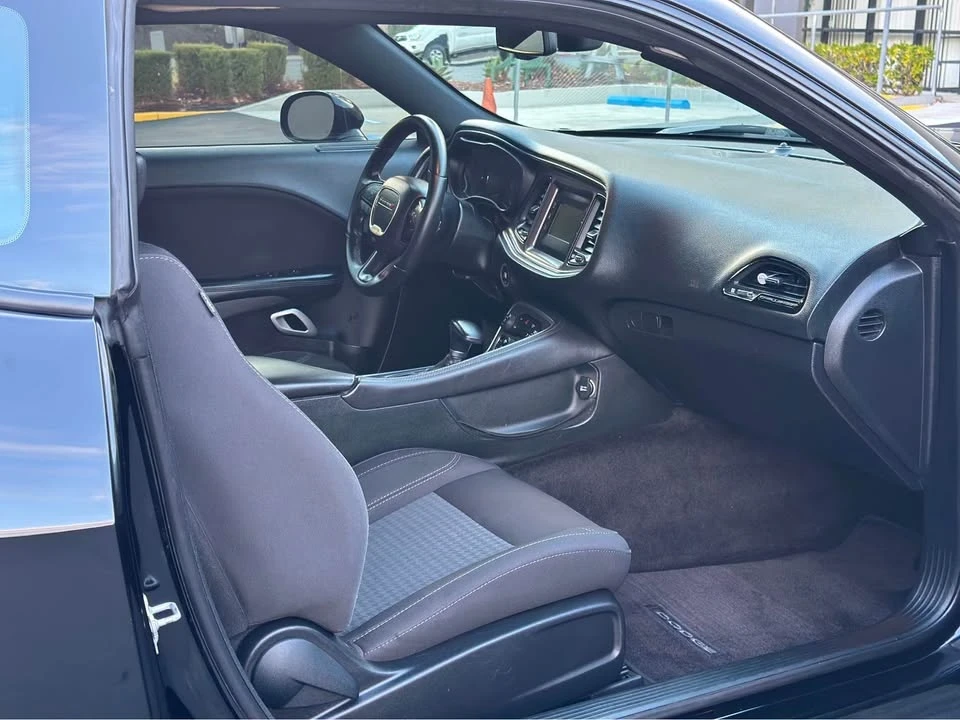 2017 Dodge Challenger 3rd Gen - Image 10 of 15