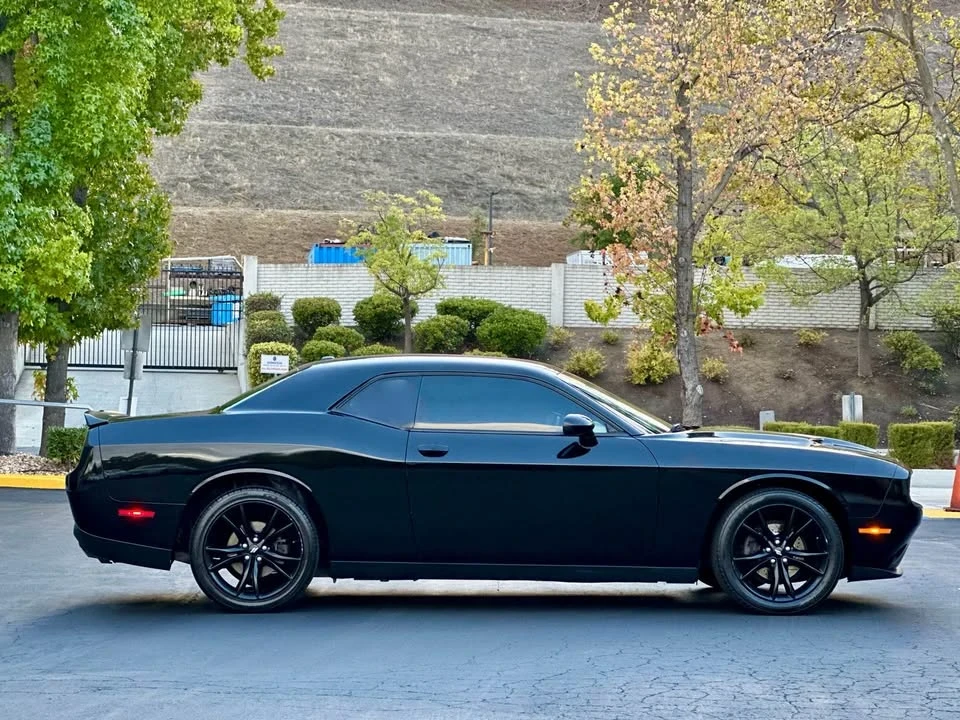 2017 Dodge Challenger 3rd Gen - Image 3 of 15