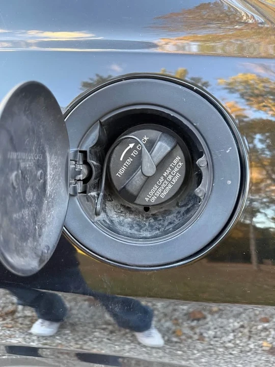2017 Dodge Challenger 3rd Gen - Image 13 of 17