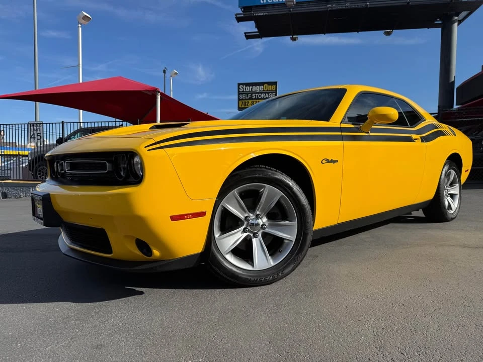 2017 Dodge Challenger 3rd Gen - Image 3 of 9
