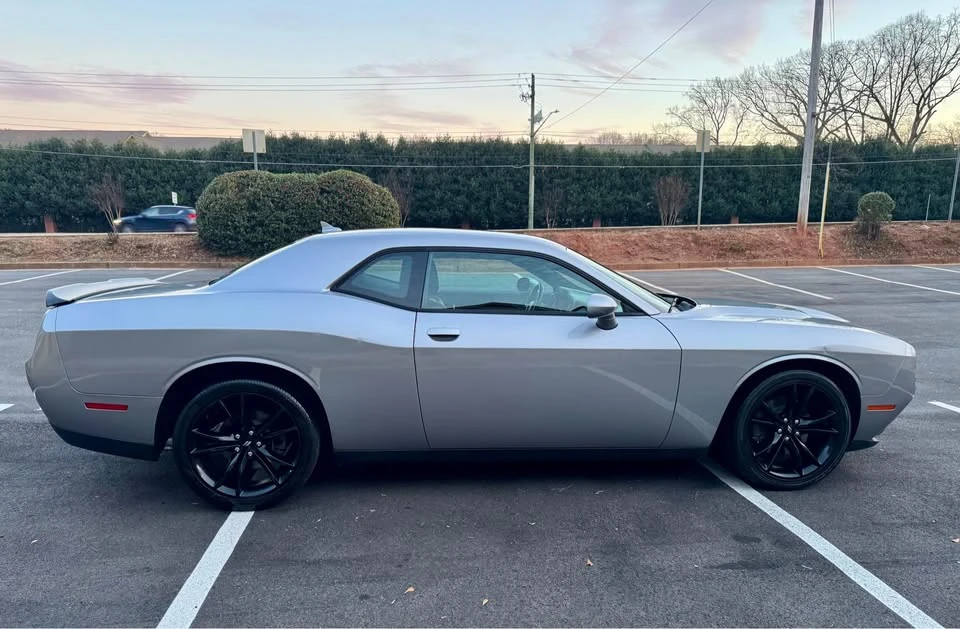 2017 Dodge Challenger 3rd Gen - Image 6 of 16