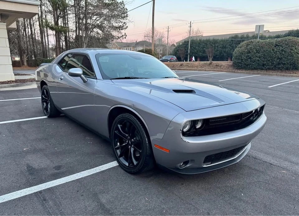 2017 Dodge Challenger 3rd Gen - Image 4 of 16