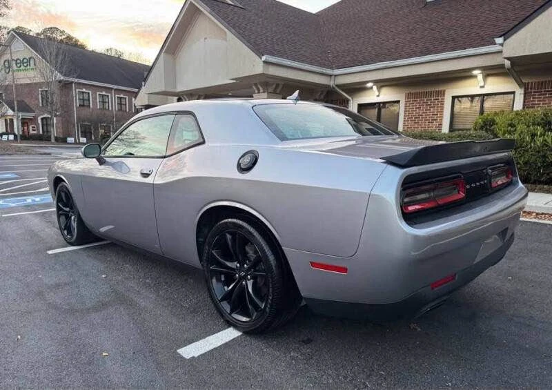 2017 Dodge Challenger 3rd Gen - Image 9 of 13