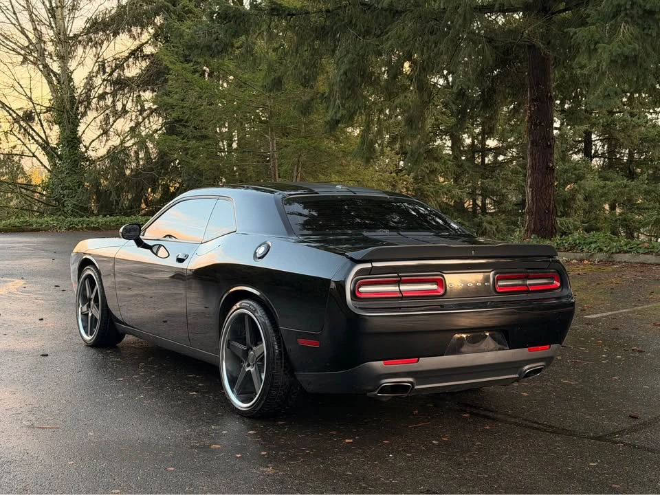 2017 Dodge Challenger 3rd Gen - Image 10 of 16
