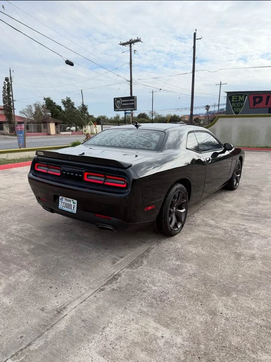 2017 Dodge Challenger 3rd Gen - Image 6 of 13
